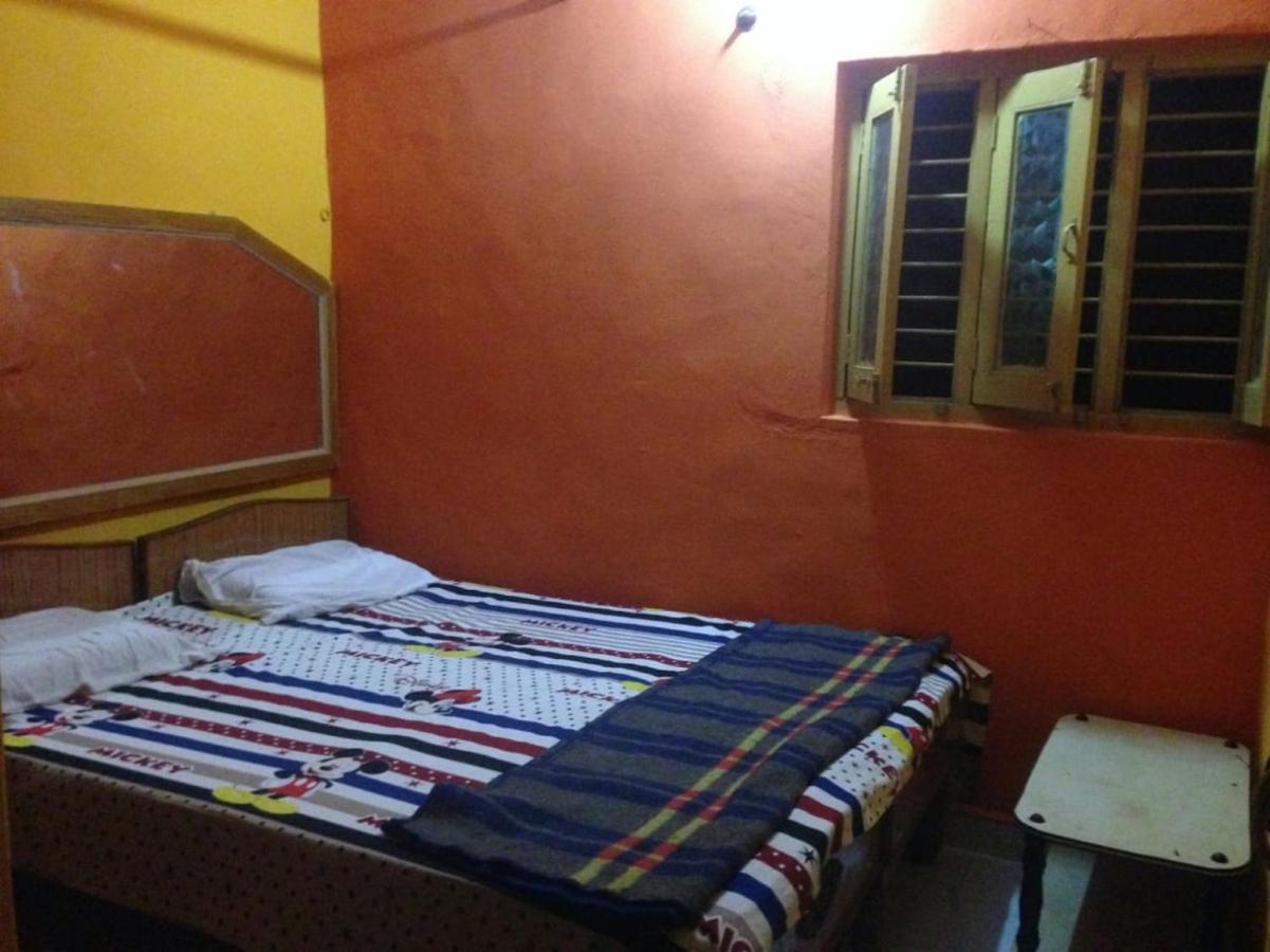 Archana Guest House River View Hampi Exteriör bild