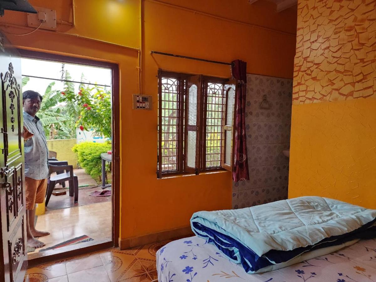 Archana Guest House River View Hampi Exteriör bild