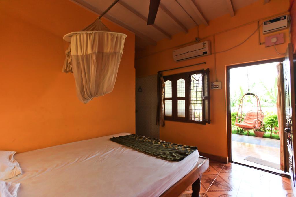 Archana Guest House River View Hampi Exteriör bild